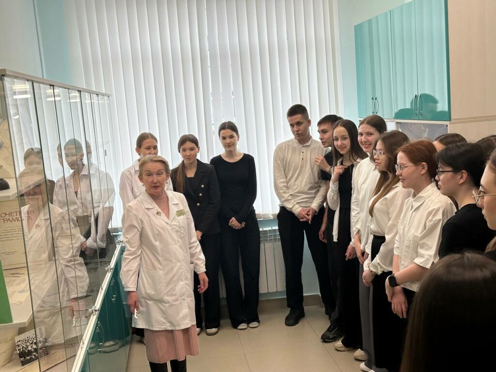 Медицинский факультет посетили школьники из МБОУ «Лицей №2» г. Чебоксары